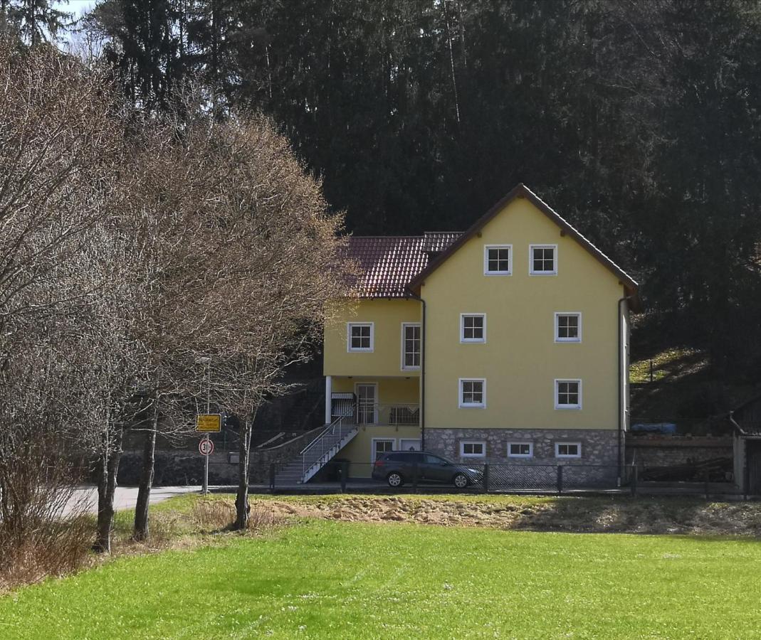 Ferienhaus Am Bach Mit Grossem Garten Deuerling Esterno foto